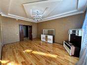 Satılır 3 otaqlı 105 m2 yeni tikili Xalqlar Dostluğu m.
