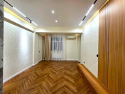 Satılır 2 otaqlı 82 m2 yeni tikili Şah İsmayıl Xətai m.