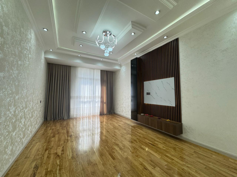 Satılır 3 otaqlı 92 m2 yeni tikili Qara Qarayev m.