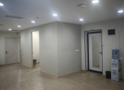 Satılır 6 otaqlı 270.9 m2 ofis Babək Plaza