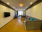 Satılır 3 otaqlı 150 m2 yeni tikili Gənclik m.