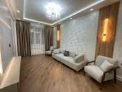 Satılır 3 otaqlı 80 m2 yeni tikili Əhmədli m.