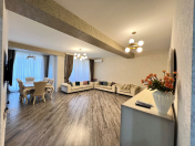 Satılır 4 otaqlı 220 m2 yeni tikili Heydər Əliyev Mərkəzi