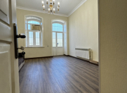 İcarəyə verilir 3 otaqlı 90 m2 ofis 28 may