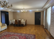 Satılır 3 otaqlı 110 m2 köhnə tikili Yasamal r.