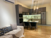 Satılır 2 otaqlı 70 m2 yeni tikili Şah İsmayıl Xətai m.