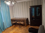 Satılır 2 otaqlı 60 m2 köhnə tikili Gənclik m.