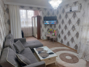 Satılır 2 otaqlı 45 m2 köhnə tikili İnşaatçılar m.