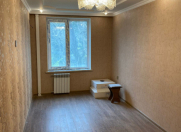 Satılır 3 otaqlı 70 m2 köhnə tikili 8 km
