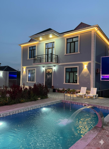 İcarəyə verilir 5 otaqlı 300 m2 villa Qəbələ