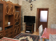 Satılır 3 otaqlı 80 m2 köhnə tikili Memar Əcəmi m.