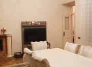 Satılır 3 otaqlı 95 m2 köhnə tikili Sahil m.