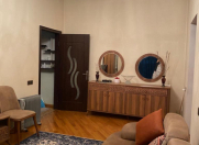 Satılır 2 otaqlı 60 m2 köhnə tikili Bakıxanov