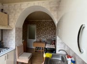 Satılır 2 otaqlı 42 m2 köhnə tikili Qara Qarayev m.