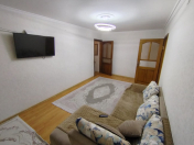 Satılır 2 otaqlı 50 m2 köhnə tikili Xalqlar Dostluğu m.