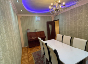 Satılır 3 otaqlı 85 m2 köhnə tikili Azadlıq prospekti m.