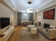 Satılır 4 otaqlı 130 m2 yeni tikili Memar Əcəmi m.