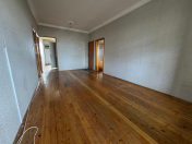 Satılır 4 otaqlı 100 m2 köhnə tikili Xalqlar Dostluğu m.