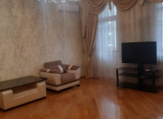 İcarəyə verilir 3 otaqlı 150 m2 yeni tikili Nizami m.