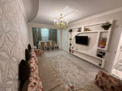 Satılır 3 otaqlı 110 m2 köhnə tikili Memar Əcəmi m.