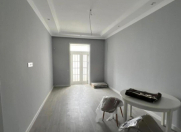 Satılır 2 otaqlı 60 m2 köhnə tikili Şah İsmayıl Xətai m.