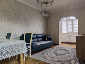 Satılır 3 otaqlı 90 m2 köhnə tikili Həzi Aslanov