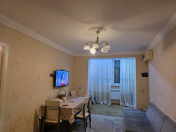 Satılır 2 otaqlı 60 m2 köhnə tikili 8 Noyabr m.