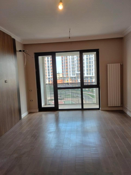 Satılır 2 otaqlı 65 m2 yeni tikili Bakmil m.