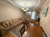 Satılır 3 otaqlı 85 m2 köhnə tikili Qara Qarayev m.