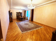 Satılır 3 otaqlı 176 m2 yeni tikili Elmlər Akademiyası m.