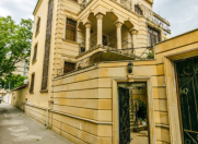 İcarəyə verilir 7 otaqlı 520 m2 villa Gənclik m.