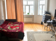 Satılır 2 otaqlı 80 m2 yeni tikili İnşaatçılar m.