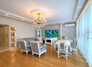 Satılır 3 otaqlı 205 m2 yeni tikili 28 May m.