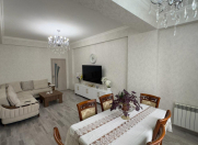 Satılır 3 otaqlı 130 m2 yeni tikili İnşaatçılar m.