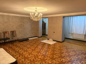 Satılır 3 otaqlı 110 m2 köhnə tikili Qara Qarayev m.