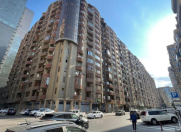 Satılır 3 otaqlı 140 m2 yeni tikili Şah İsmayıl Xətai m.