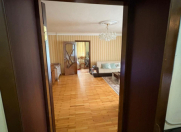 Satılır 5 otaqlı 100 m2 köhnə tikili Qara Qarayev m.