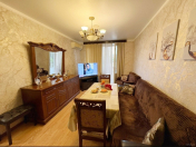 Satılır 3 otaqlı 85 m2 köhnə tikili 28 May m.