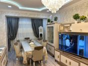Satılır 3 otaqlı 85 m2 köhnə tikili Avtovağzal m.