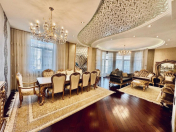 Satılır 4 otaqlı 210 m2 yeni tikili İçəri Şəhər m.