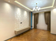Satılır 2 otaqlı 70 m2 yeni tikili Elmlər Akademiyası m.