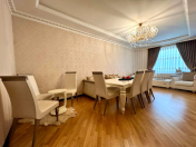 Satılır 3 otaqlı 120 m2 yeni tikili Şah İsmayıl Xətai m.