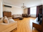 Satılır 3 otaqlı 125 m2 yeni tikili 6-cı parallel
