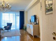 Satılır 3 otaqlı 150 m2 yeni tikili İnşaatçılar m.