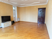 Satılır 2 otaqlı 92 m2 yeni tikili Xalqlar Dostluğu m.