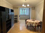 Satılır 3 otaqlı 80 m2 köhnə tikili Elmlər Akademiyası m.