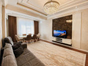 Satılır 3 otaqlı 120 m2 yeni tikili Gənclik m.