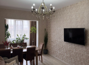 Satılır 3 otaqlı 80 m2 köhnə tikili Bakıxanov