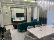 Satılır 3 otaqlı 190 m2 yeni tikili Ağ şəhər
