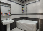 Satılır 3 otaqlı 135 m2 yeni tikili Yasamal r.